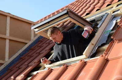 Pose de fenêtres de toit Velux à Méaugon